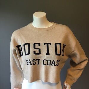 Women Hippie Rose size M
Tan crop